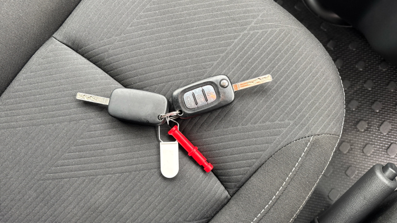 Nissan Primastar 28 L1 Diesel 2.0 dCi 130ps H1 Tekna Van